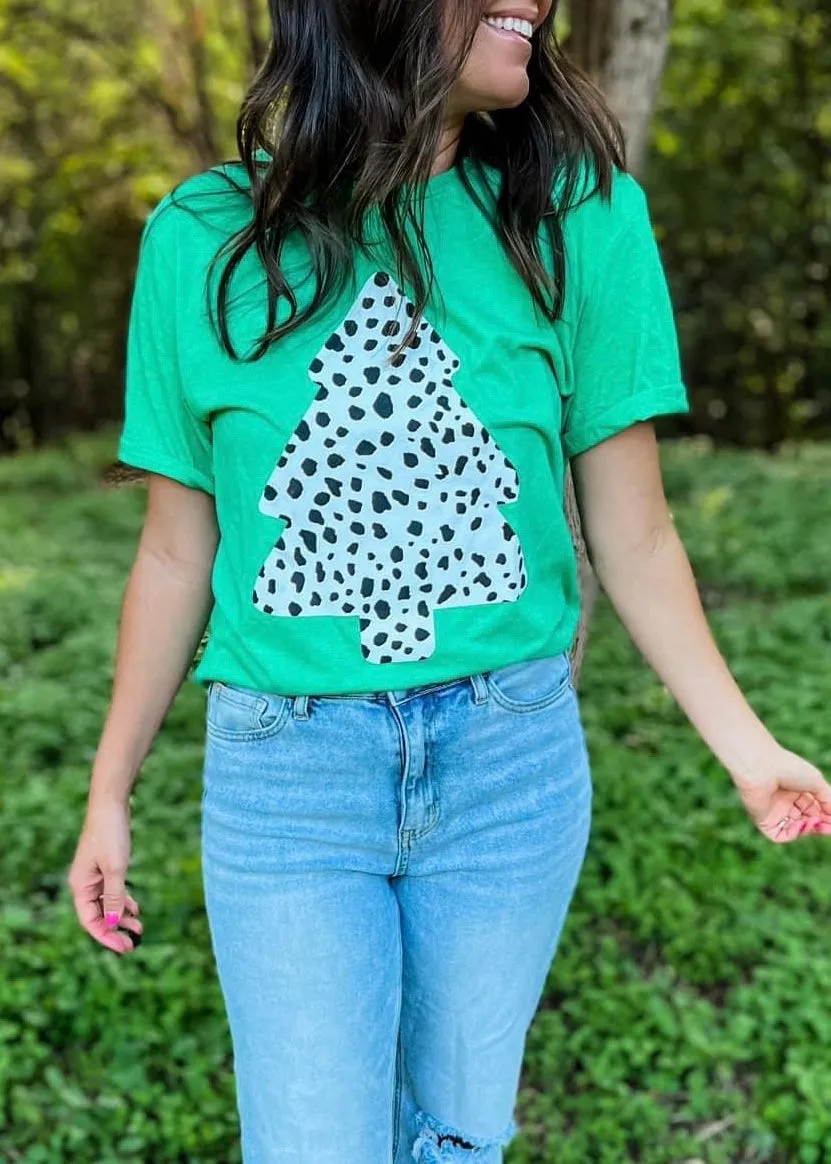 Dalmatian Tree Tee | green