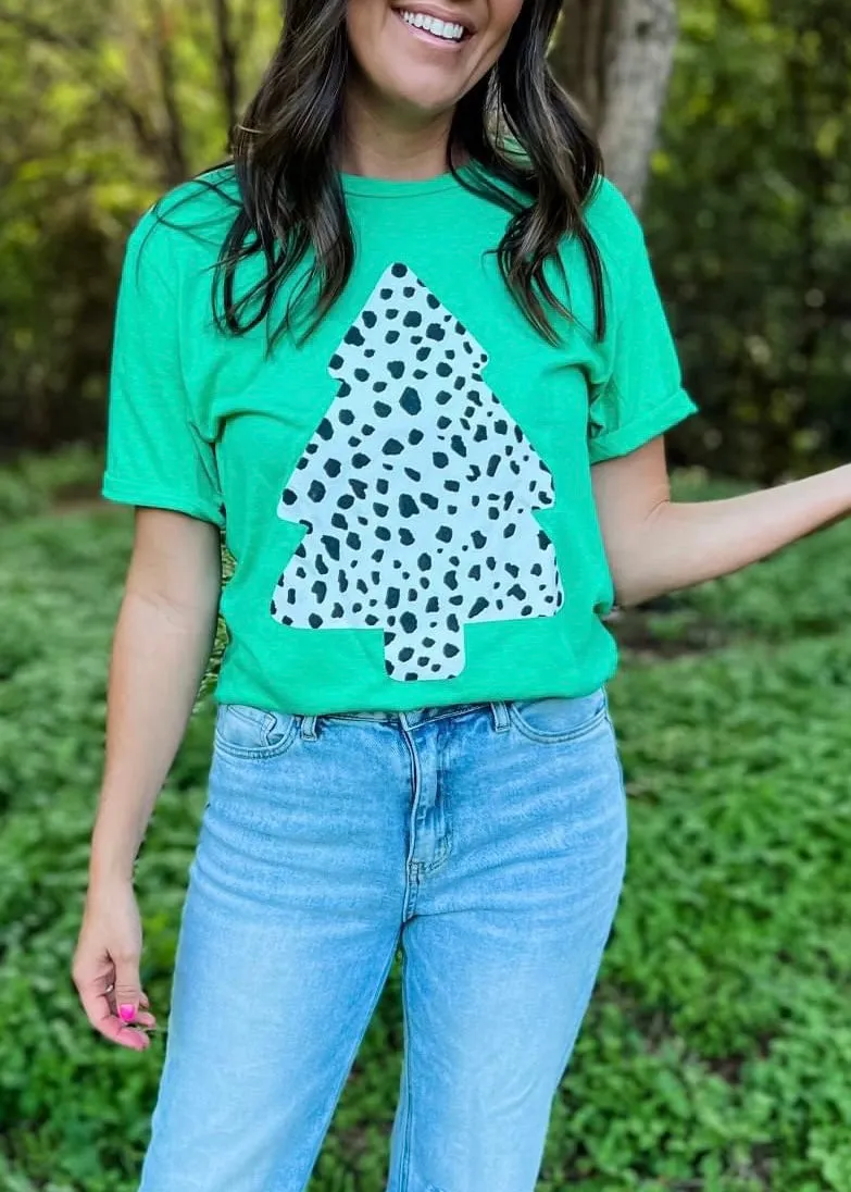 Dalmatian Tree Tee | green