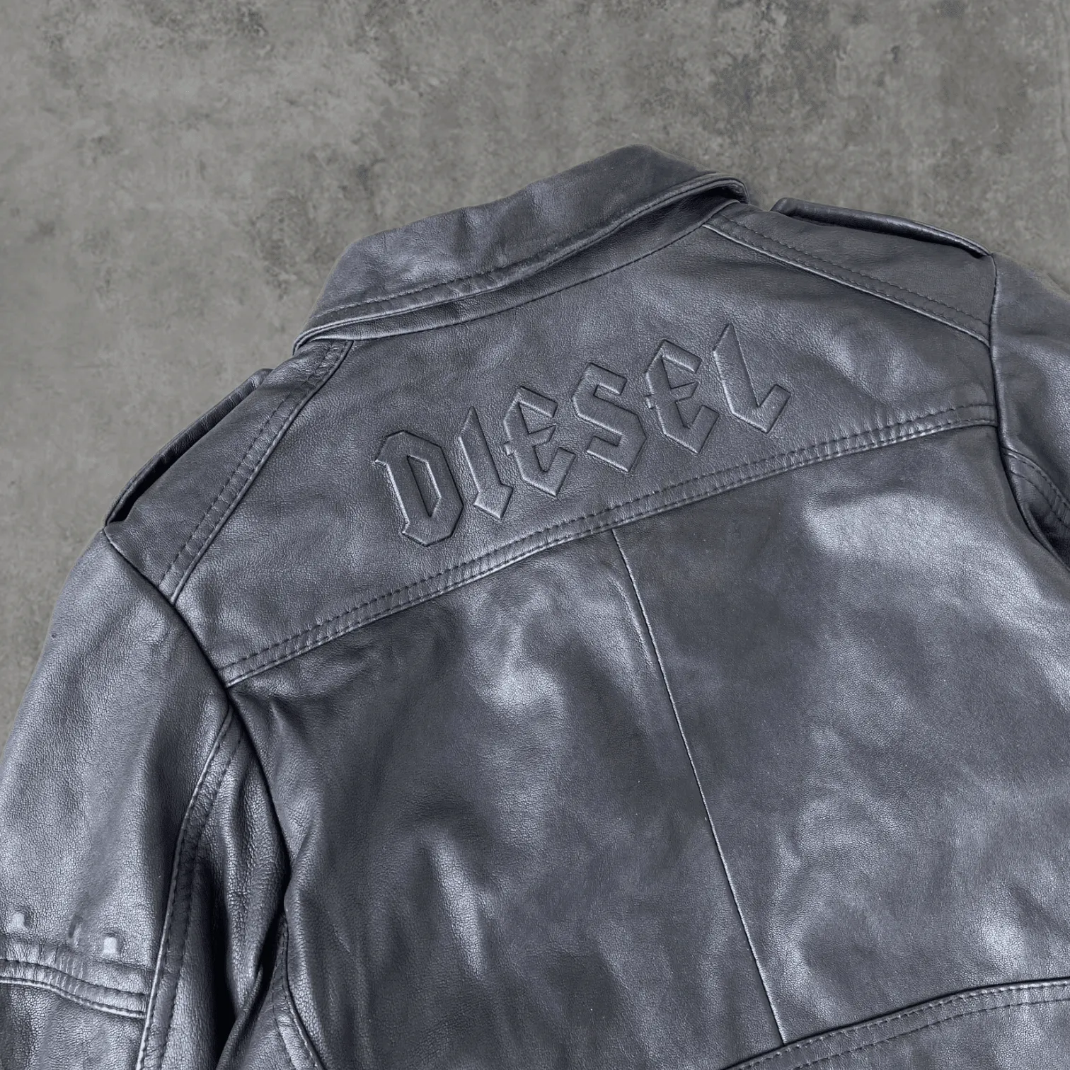 DIESEL LEATHER BIKER JACKET - M