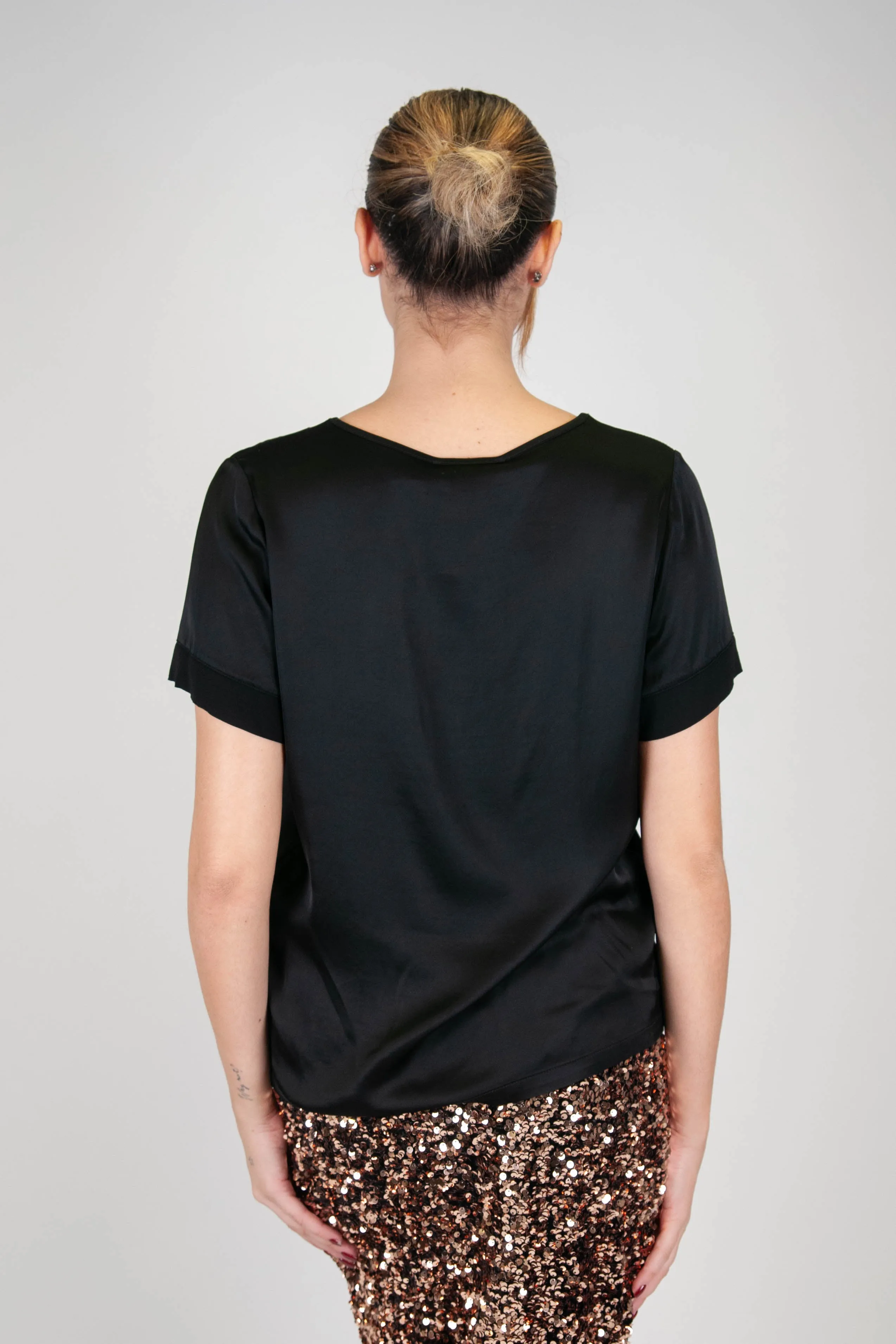 Haveone - T-shirt in viscosa con scollo a V