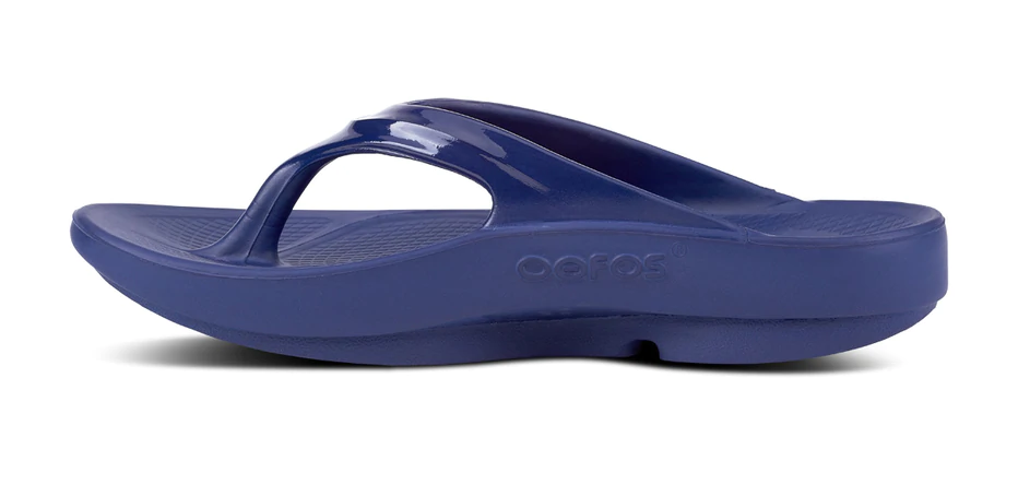 Oofos Womens OOlala Thong Sandal (1400)- Navy