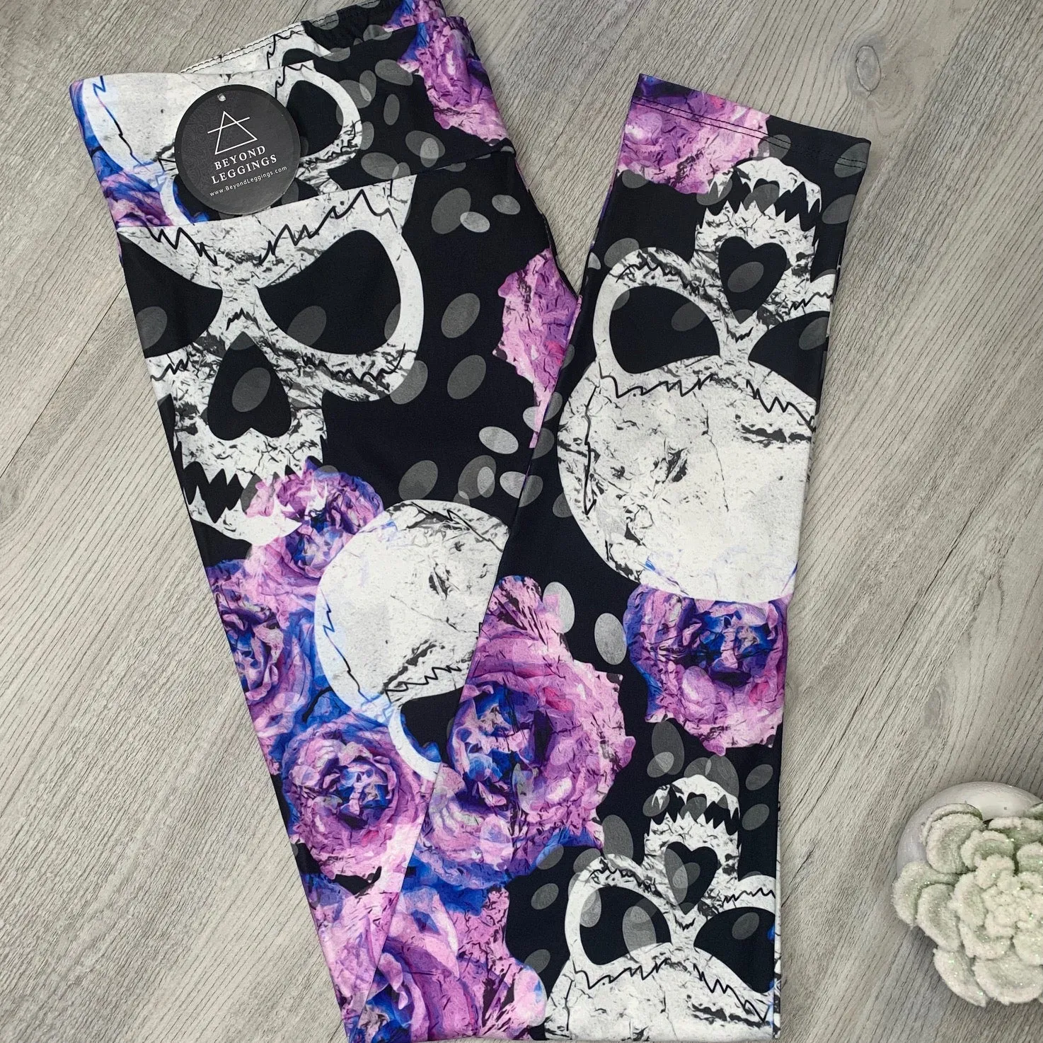 Purple Flowers & Skull Soft Leggings