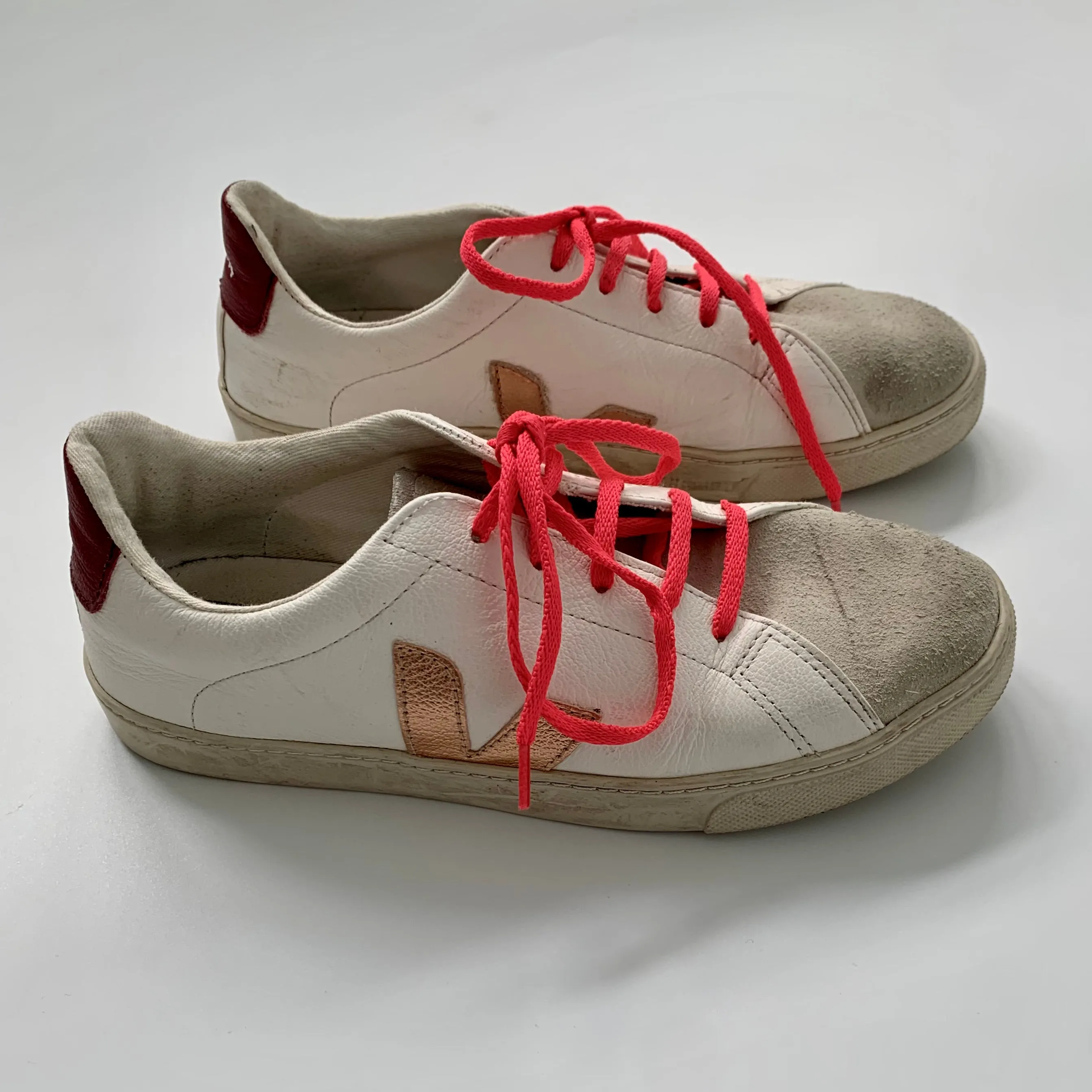 Veja Sneakers: Size EU 39